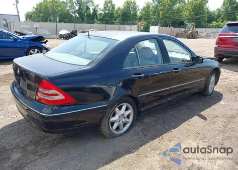 2002 Mercedes-Benz C 240 from USA, damaged, VIN WDBRF61J22E005317